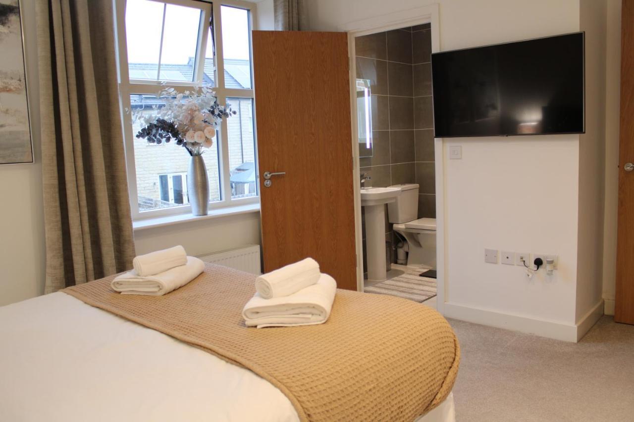 Haven - Spacious Luxury Home Perfect For Families, Couples And Contractors! 5Mins To Xscape And Junction 32! Castleford Exterior foto