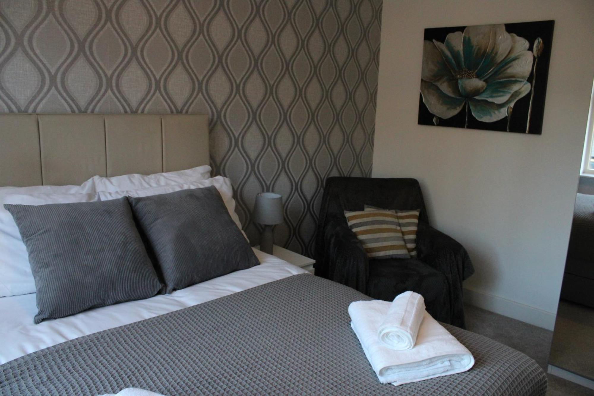 Haven - Spacious Luxury Home Perfect For Families, Couples And Contractors! 5Mins To Xscape And Junction 32! Castleford Exterior foto